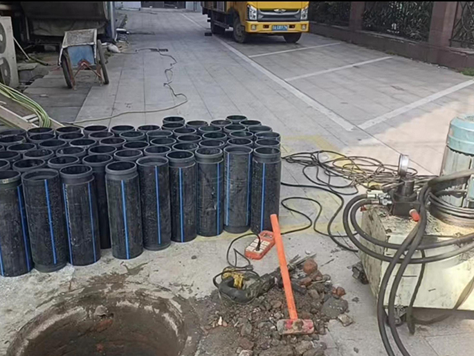 德化PE置换管厂家 DN315置换管 非开挖管短管置换